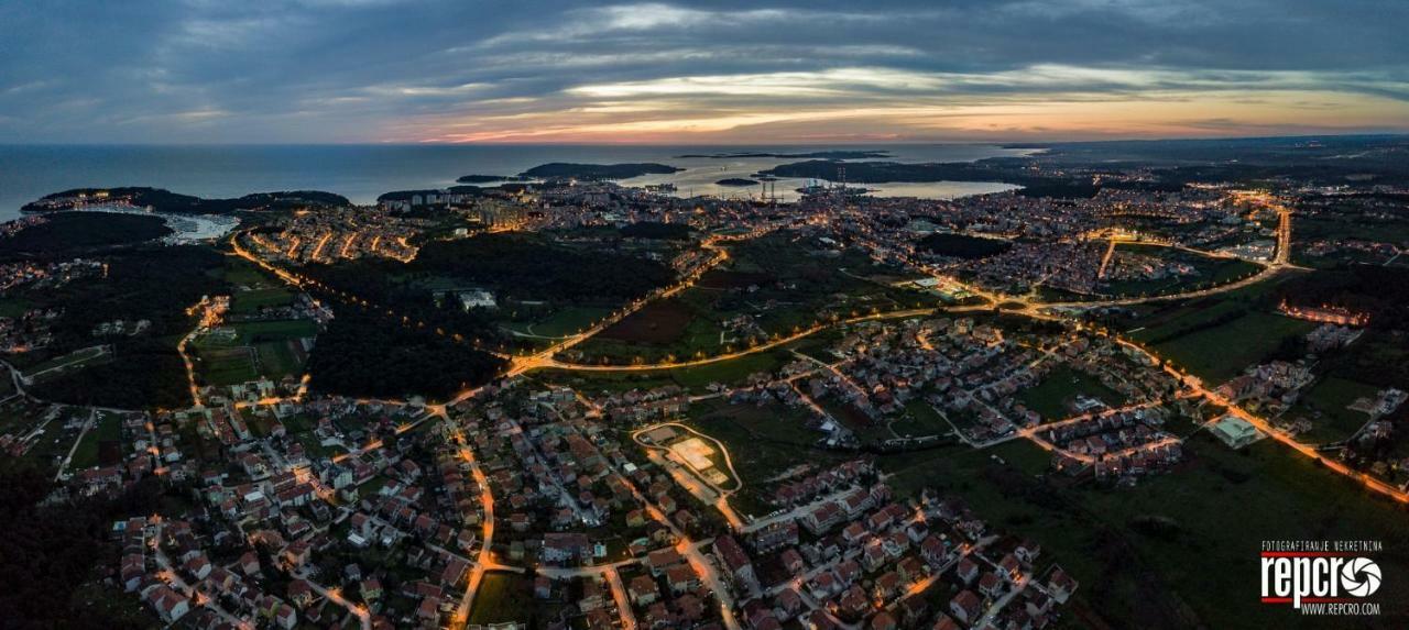 Apartment Pula Relax Экстерьер фото